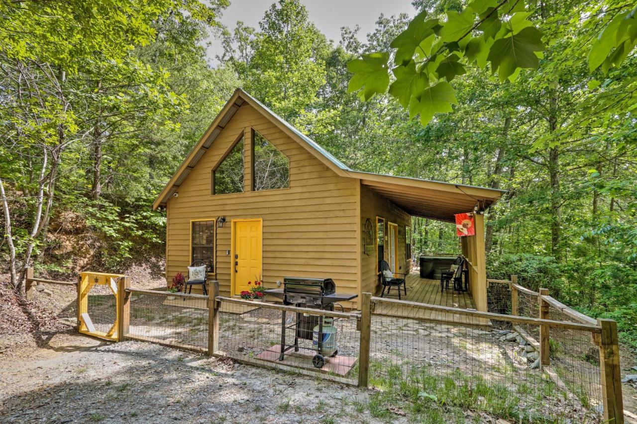 Bumblebee Cottage Murphy Retreat With Hot Tub Salem Eksteriør bilde